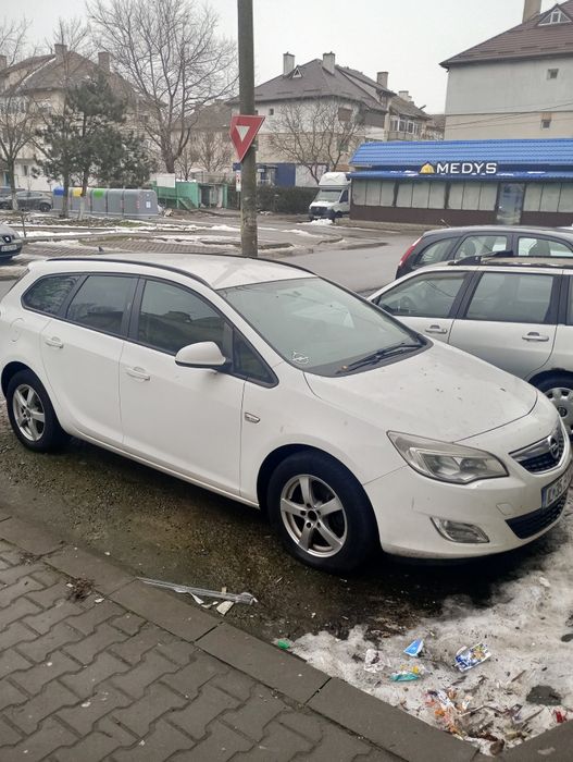 Vind Astra j 2012. Dizel inpecabila