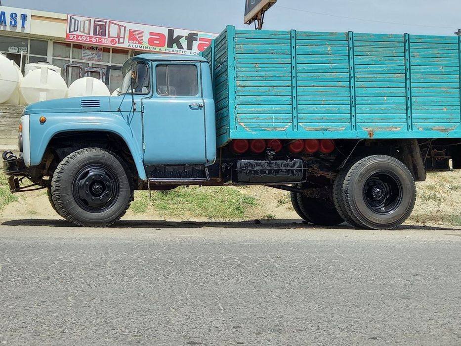 Zil130g sotiladi