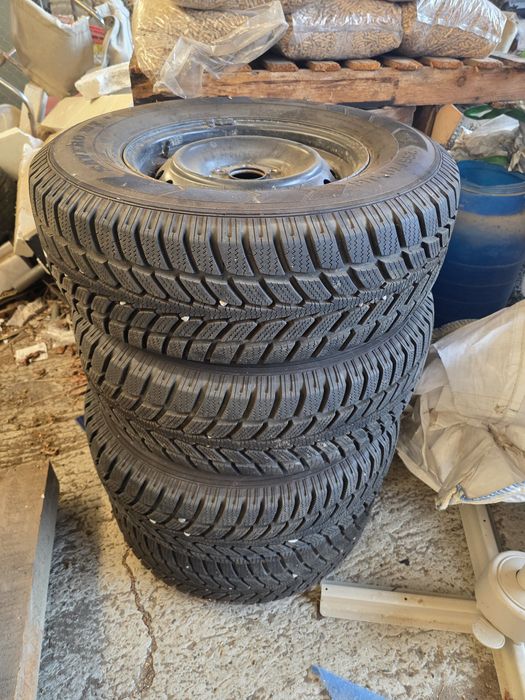 Anvelope plus jante tabla pentru Nissan Navara, mercedes x class