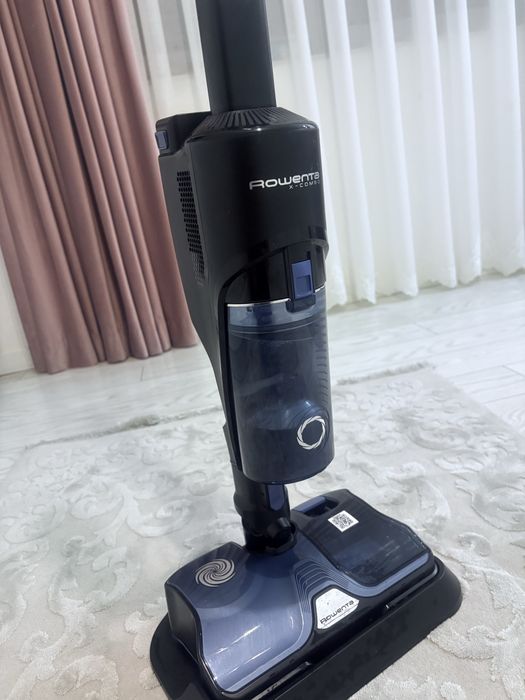 Aspirator vertical Rowenta