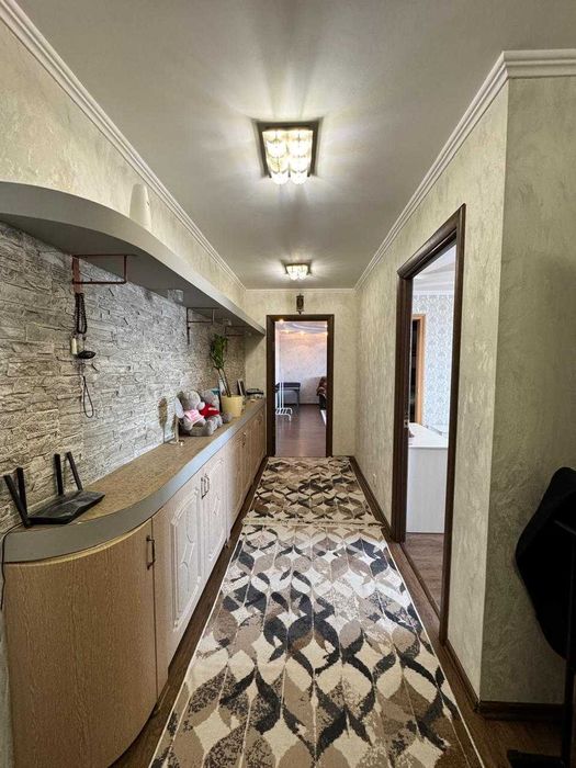 Продам 2-комнатную в городе, ул. Ермекова