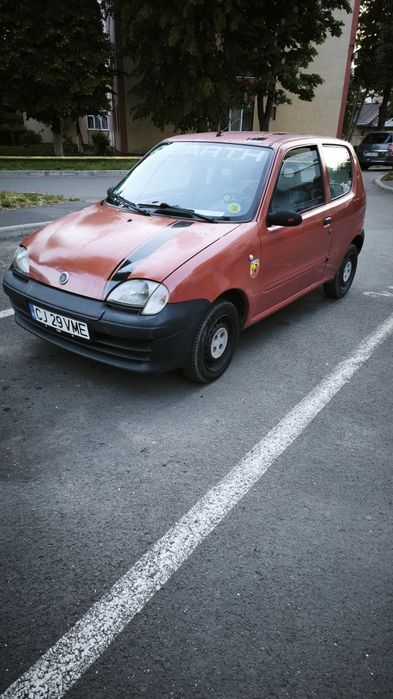 Fiat 600 alias Buburuza Roșie