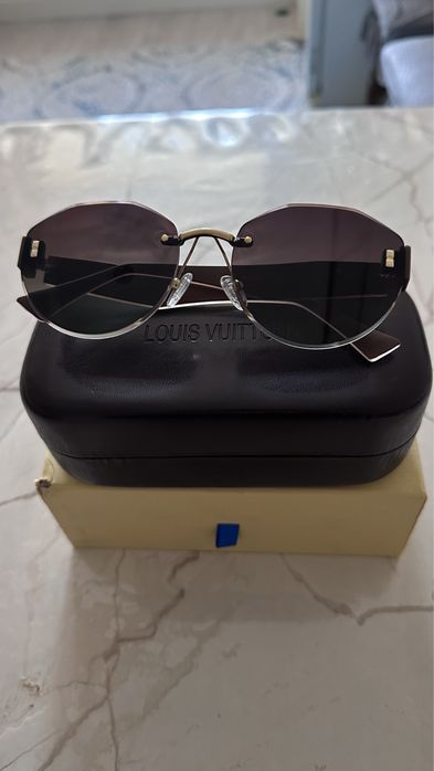 Продается очки брендовые люкс качество