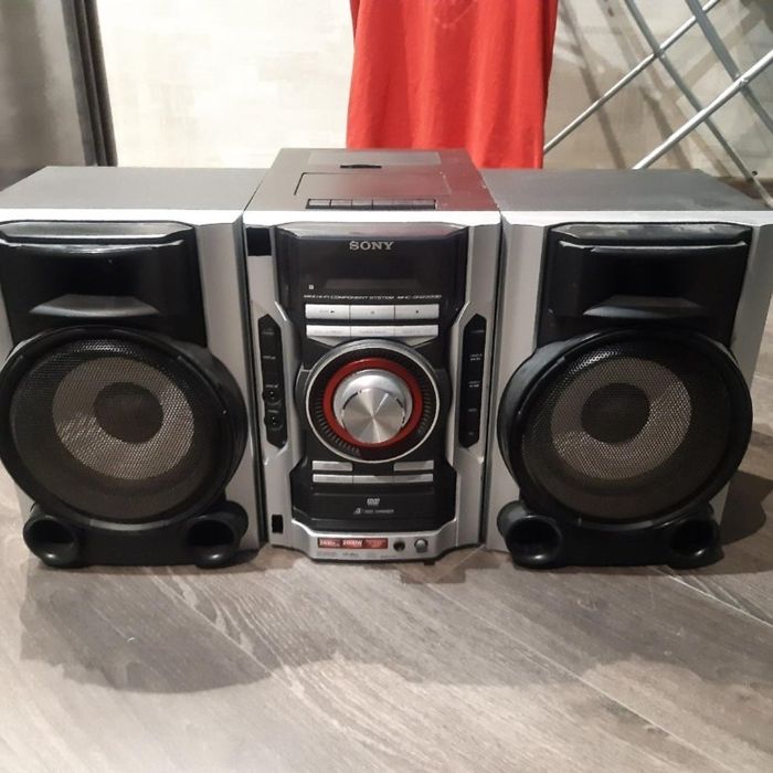 Музыкальный центр  SONY
