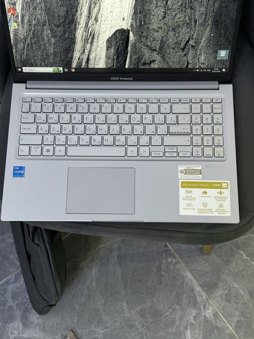 Ноутбук Asus vivobook