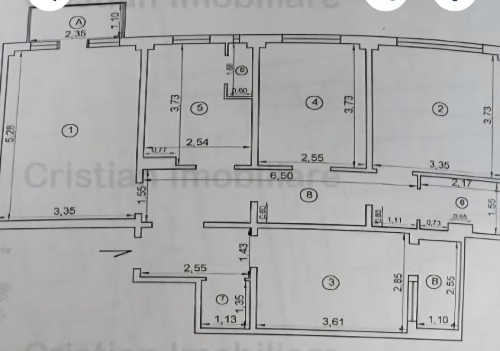 Apartament 4 camere decomandat, zonă excelentă în Brăila