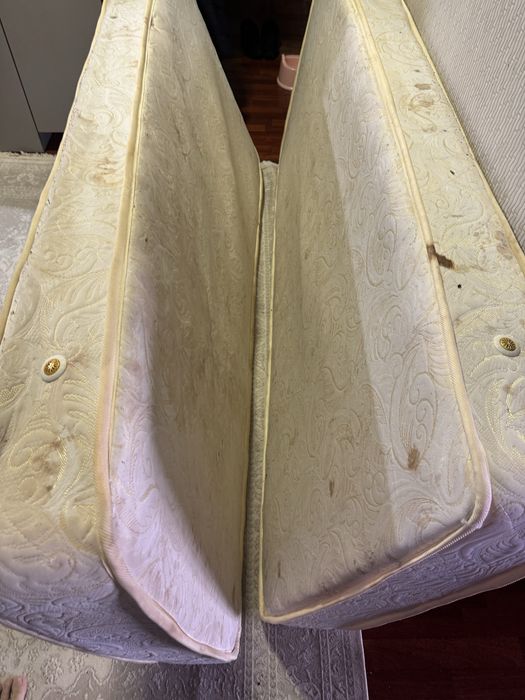 Отдам вешши матрас бесплатно