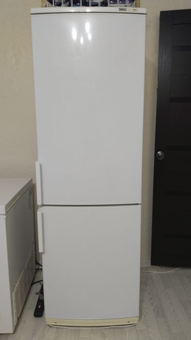 Срочно продам холодильник