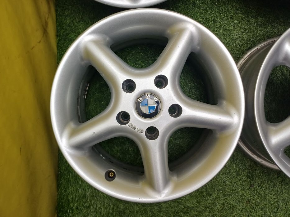 Диски R15 5x120 на BMW.