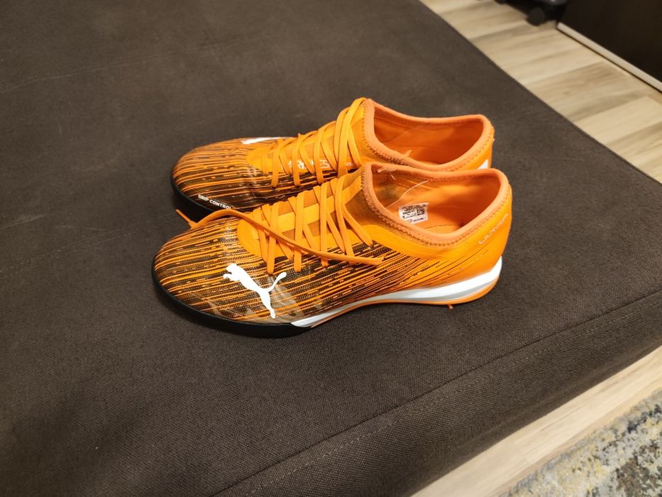 Ghete adidași fotbal Puma 44