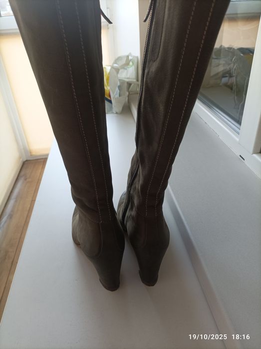 Vand cizme ECCO 38