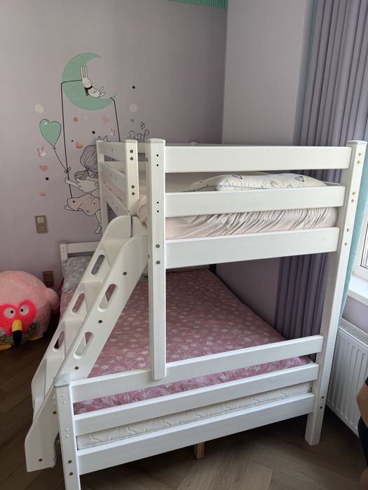 Продам кровать двухьярустную