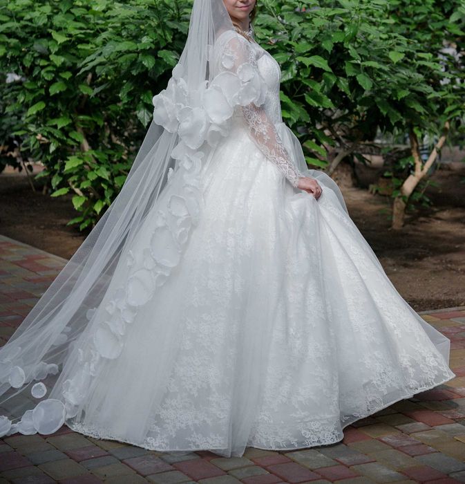 Свадебное платье