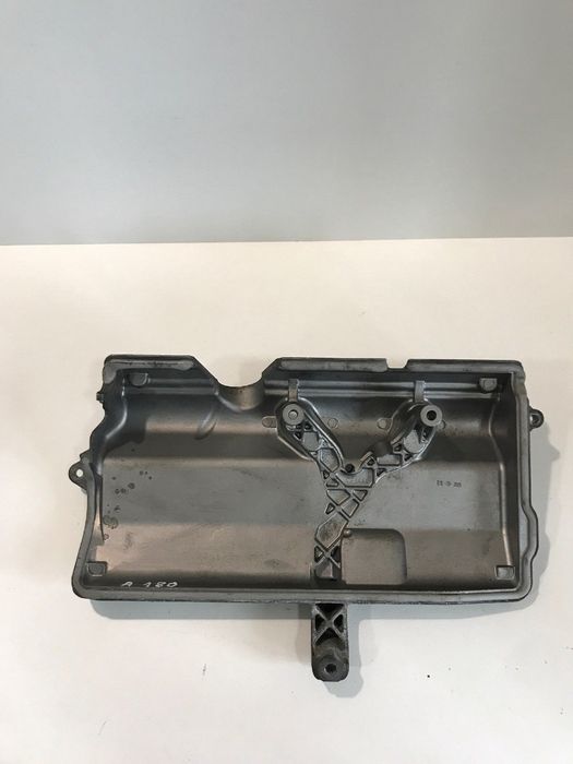 Капак за инжектори CDI за Mercedes A180 W169 (2006) A6400100667