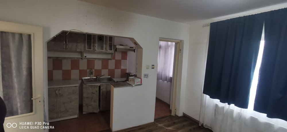 Garsoniera de vânzare în zona pod