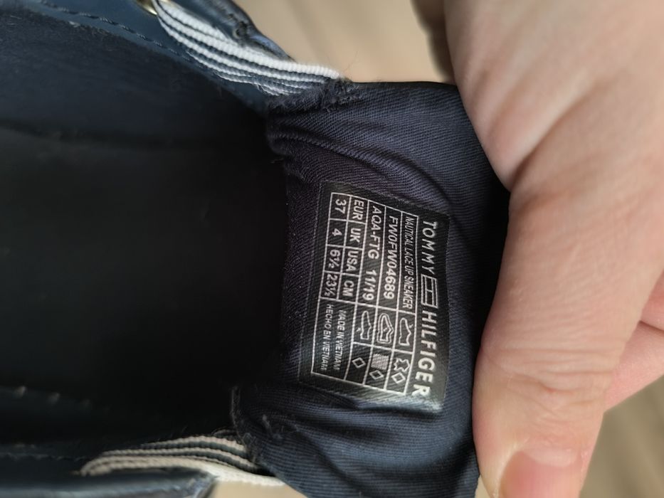 Adidasi Tommy Hilfiger 37 piele