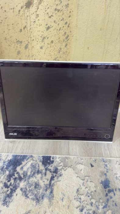 Монитор Asus большой