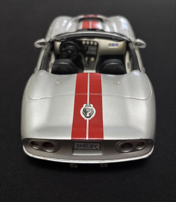 Macheta Bburago 1:18 Shelby series 1