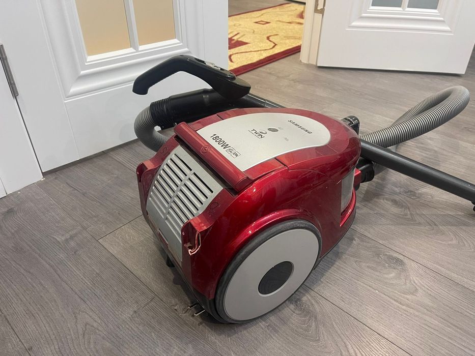 Продам пылесос самсунг