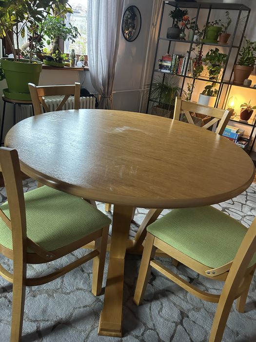 Masa lemn masiv + 4 scaune