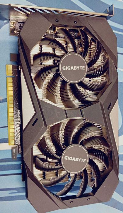 Видеокарта GTX 1650 4Gb