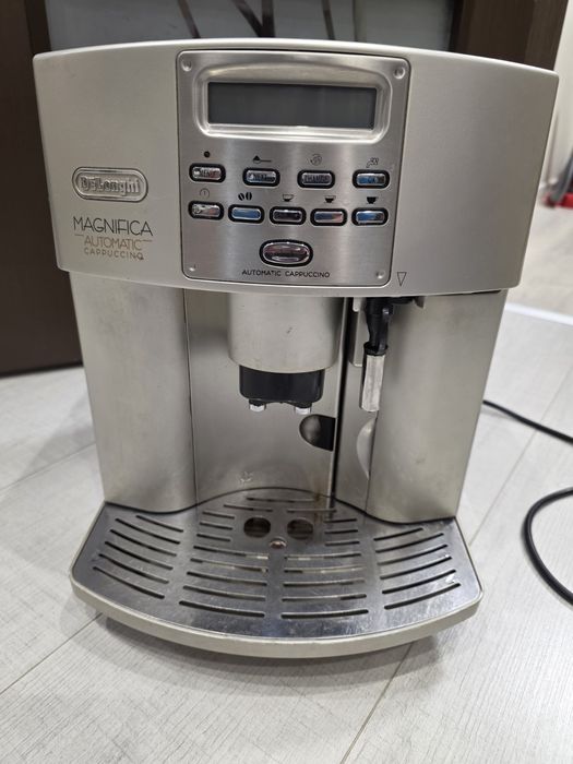 Кафеавтомат Delonghi