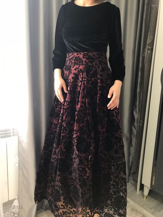 Продаю вечернее Платья