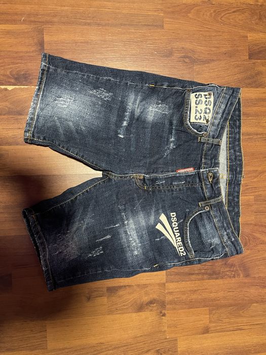 Blugi dsquared 2 scurti