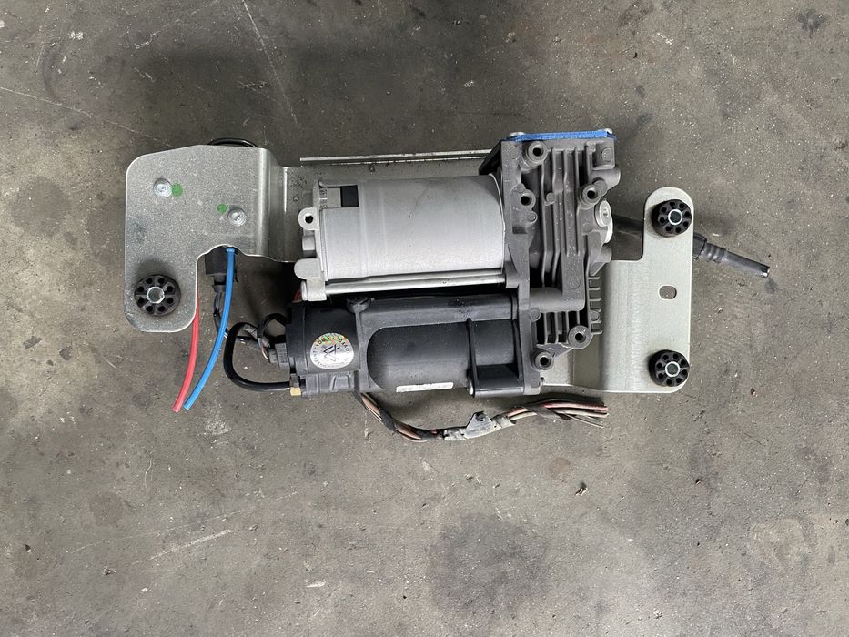 Компресор окачване БМВ Х5/ Е70 (compresor bmw e70)
