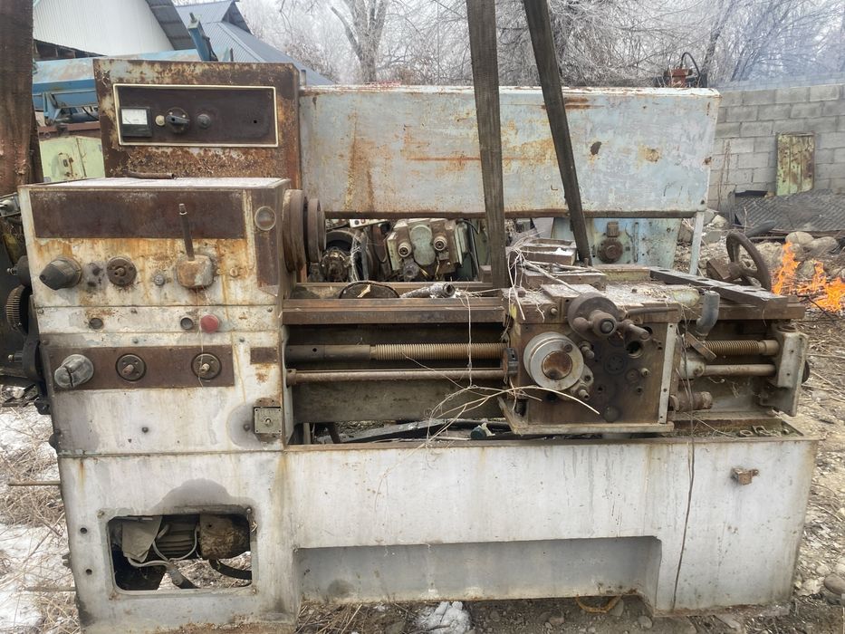 Токарный станок продам