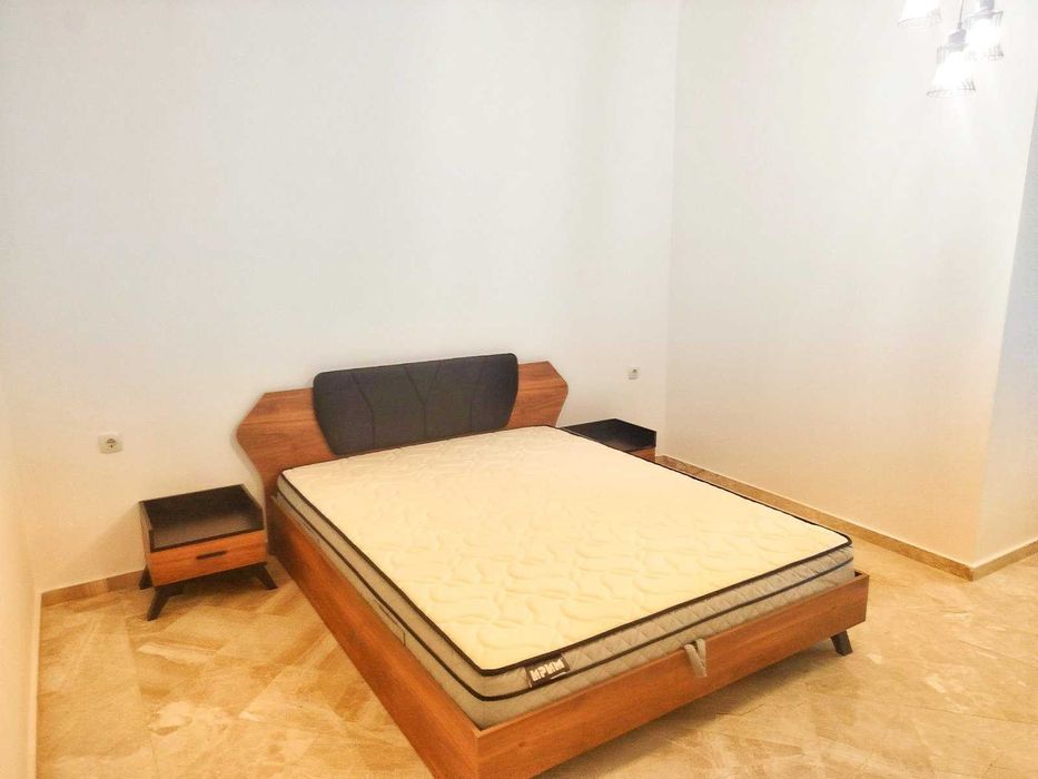 Имот Корект дава под наем обз 2- Стаен апарт, център