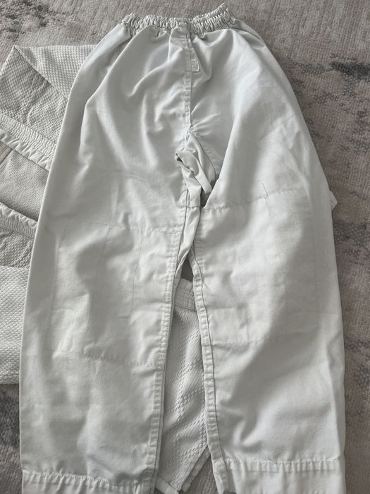 Продам кимоно с поясом (Mizuno)