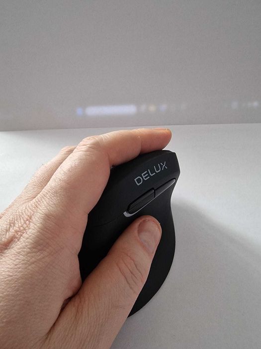 Mouse ergonomic wireless DELUX pentru stângaci