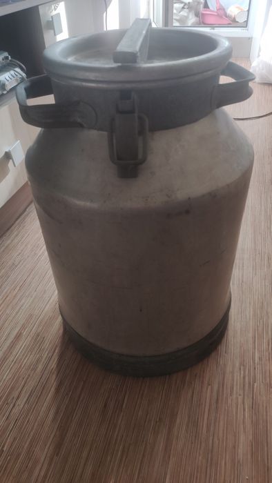 Продам алюминевую флягу