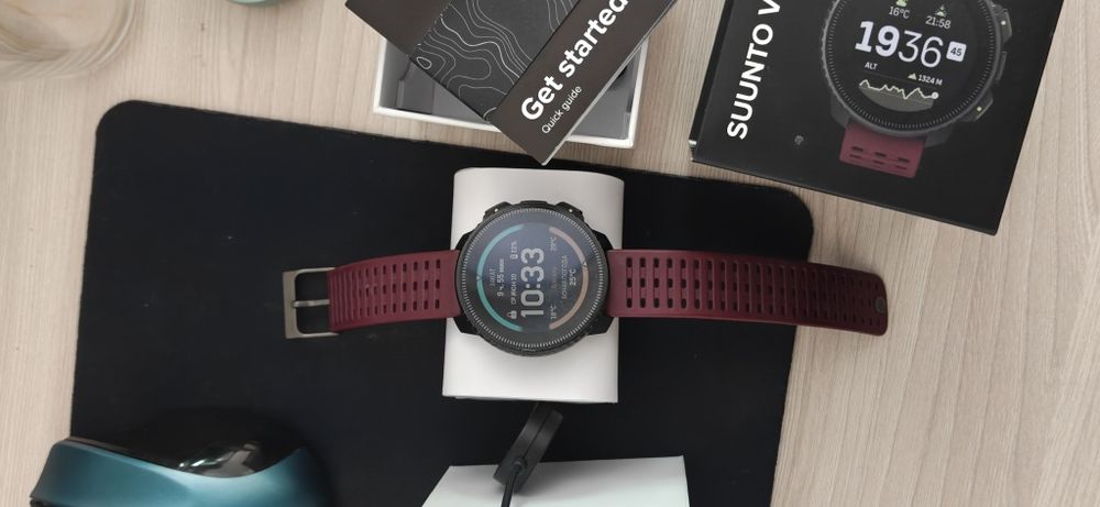 Часы Suunto Vertical Black Ruby