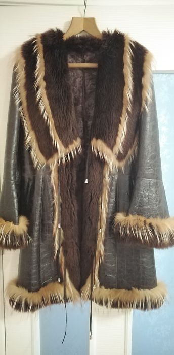 Кожено палто с естествен косъм