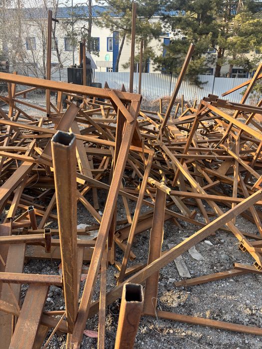 Металлый селые.