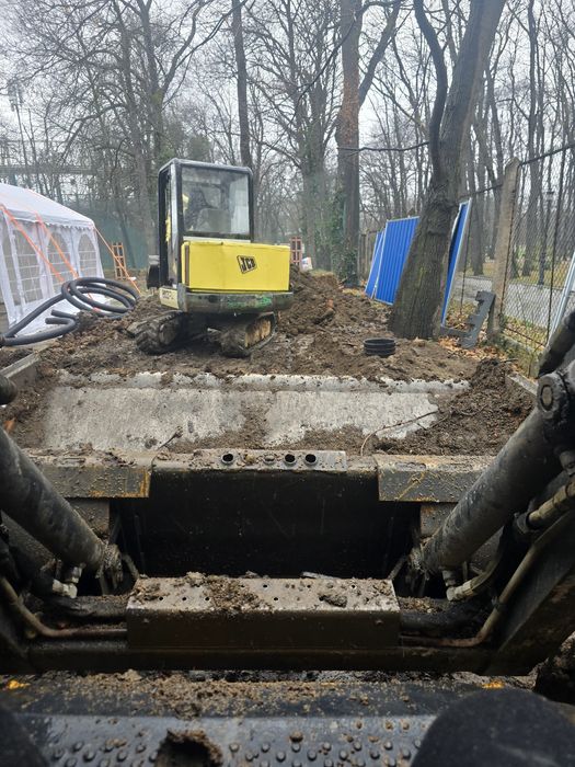 Багер JCB 803PLUS
