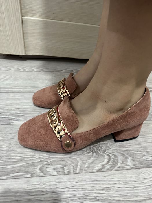 Новый обувь 36,37 рр 3000 тг