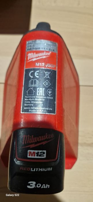 Bosch , Milwaukee boxa de șantier pe acumulator