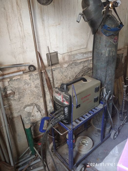 Продам инверторный сварочный аппарат