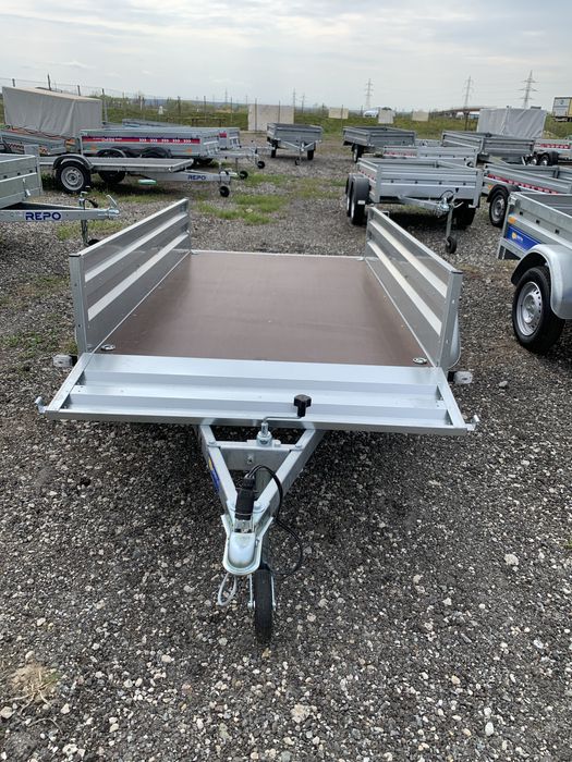 Remorcă 750 kg 2 Axe Vesta Trailers 232x131x38 cm