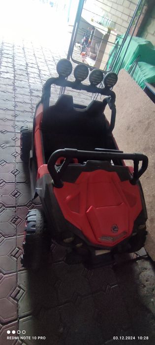 Продам детскую машинку