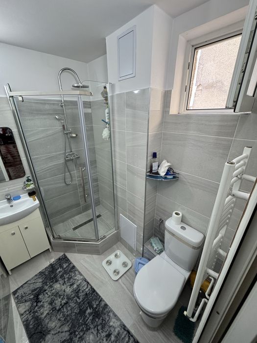 De vanzare apartament 3 camere zona centrala big