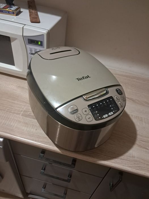 Мультиварка Tefal Essential Cook RK321A32