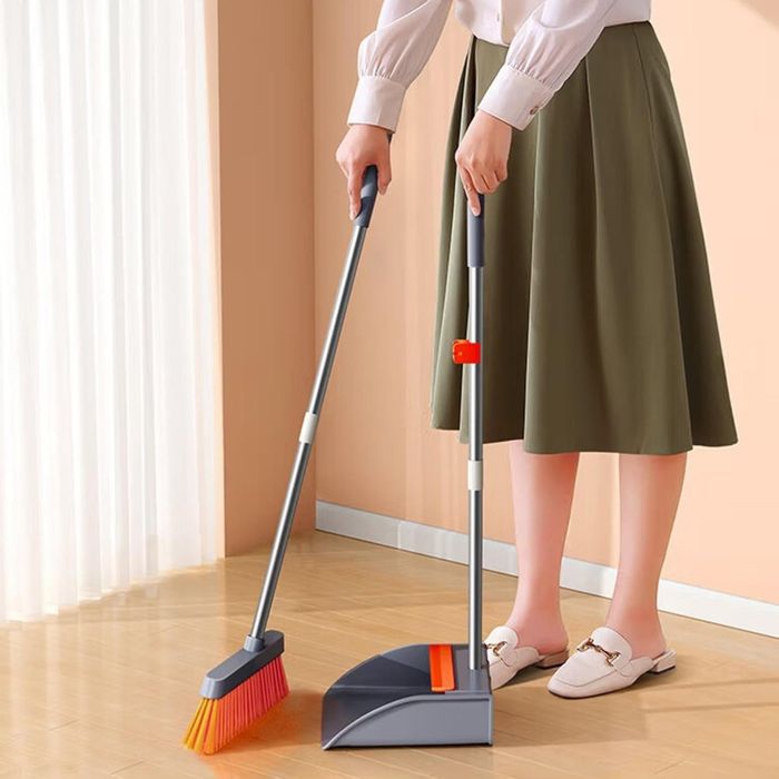 Комплект лопата с метла