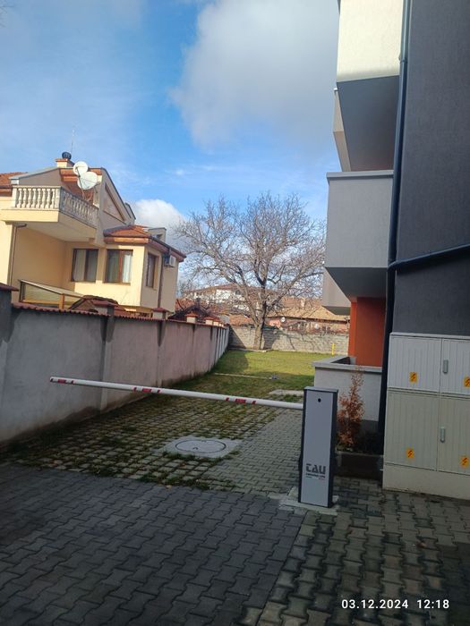 Продава се Двустаен апартамент в Търговище, Център - 62 кв.м за 1193 €/кв.м - Снимка #2