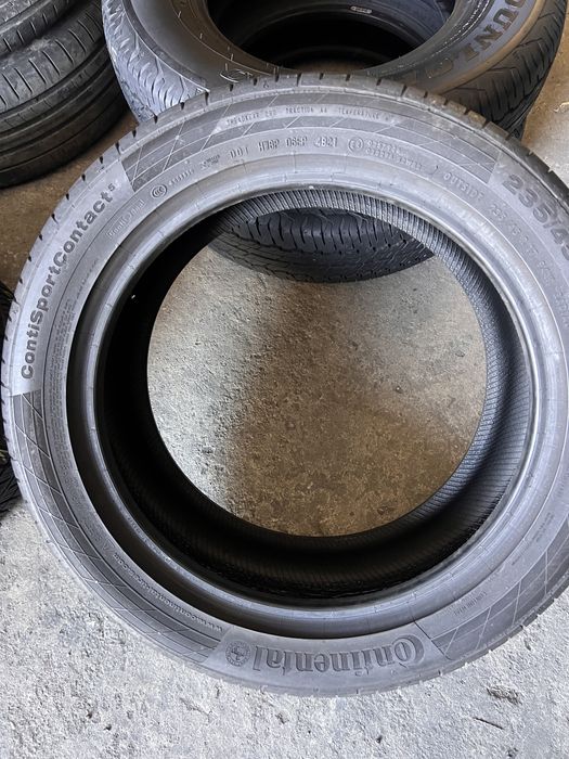 2 anvelope vara 235/45/17 , Continental , DOT 2021 !