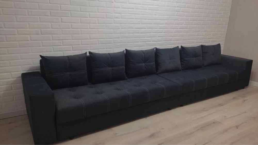 Продам диван в отличном состоянии 4 метра