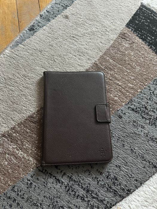 Кожен калъф Belkin за таблети